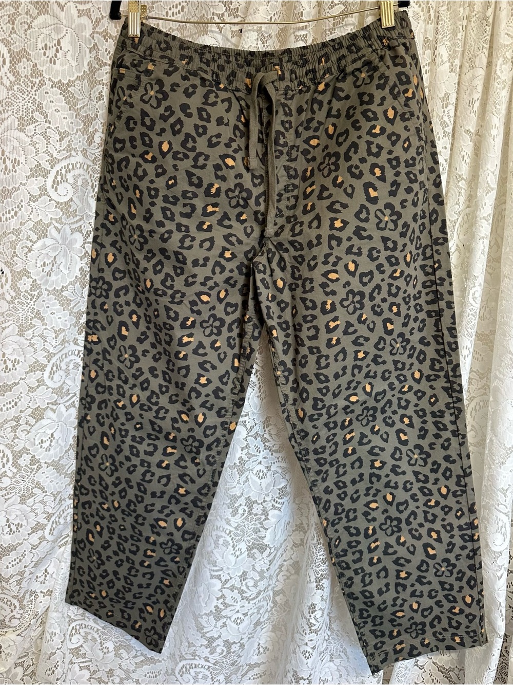 Vans Green Cheetah Floral Print Range Elastic Relaxed Fit Pants